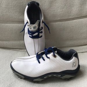 Boy’s golf shoes